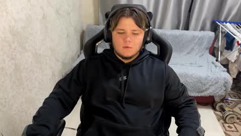 Snapshot of desiredude9 chatting on September 13, 7:02 pm desiredude9 online show from September 13, 7:02 pm