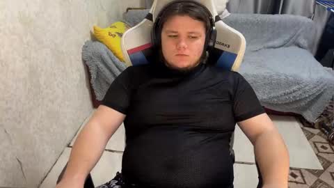 Snapshot of desiredude9 chatting on October 5, 6:06 pm desiredude9 online show from October 5, 6:06 pm