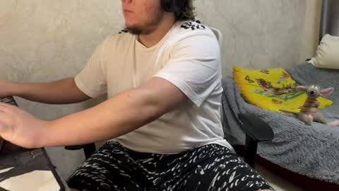 Snapshot of desiredude9 chatting on October 8, 6:16 pm desiredude9 online show from October 8, 6:16 pm