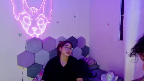 TORI AND MR. BEAR online show from February 15, 6:23 pm