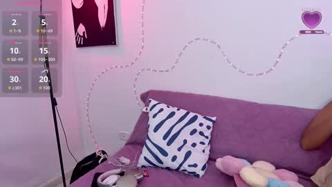 TORI AND MR. BEAR online show from October 7, 11:51 am