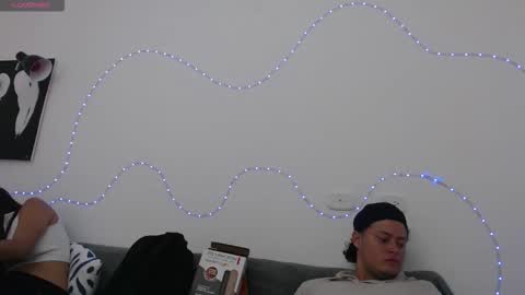 TORI AND MR. BEAR online show from October 20, 12:05 pm