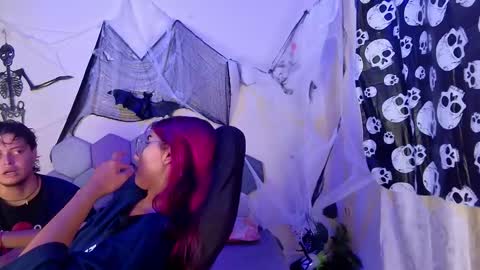 TORI AND MR. BEAR online show from November 1, 5:48 pm