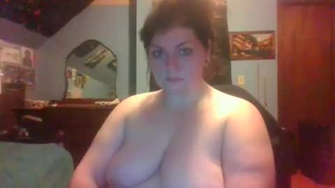 Snapshot of desireepeach69 chatting on May 23, 1:00 am desireepeach69 online show from May 23, 1:00 am