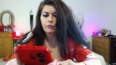 HellenMoon online show from March 11, 9:26 am