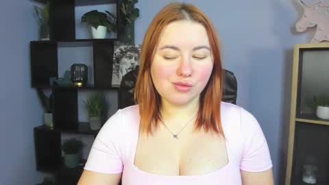 LAYLA online show from February 9, 11:04 am