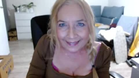 S O F I A online show from December 16, 7:48 am