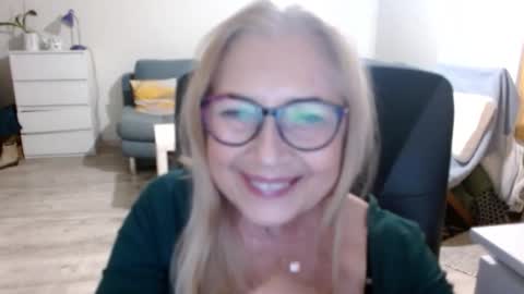 S O F I A online show from January 31, 6:36 pm