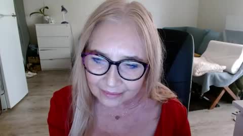 S O F I A online show from February 3, 3:17 pm