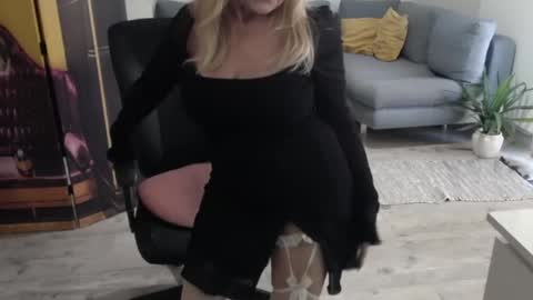 S O F I A online show from April 11, 7:45 am