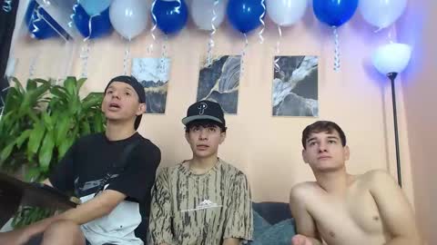 desiresofolympus_ online show from March 9, 8:24 pm