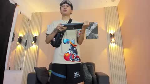 desiresofolympus_ online show from April 6, 7:26 pm