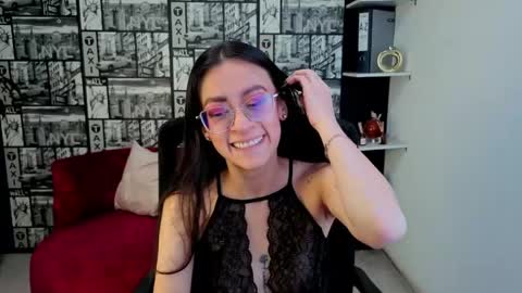 Snapshot of desiring__angel chatting on May 22, 12:07 am Desiring Angel online show from May 22, 12:07 am