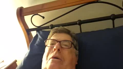 Desmon1958 online show from April 5, 6:27 pm