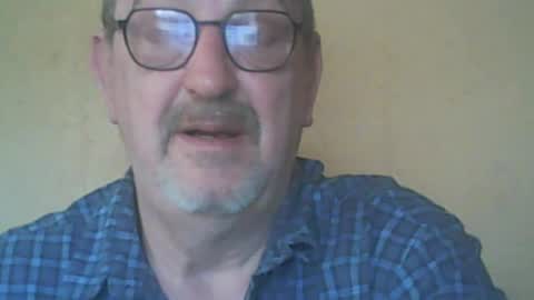 Snapshot of destelp chatting on July 11, 1:14 pm destelp online show from July 11, 1:14 pm