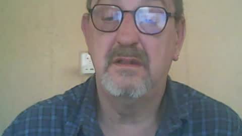 Snapshot of destelp chatting on July 17, 11:50 am destelp online show from July 17, 11:50 am