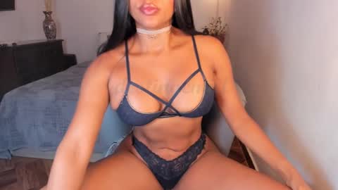 Destinne Mill online show from January 11, 2:47 pm