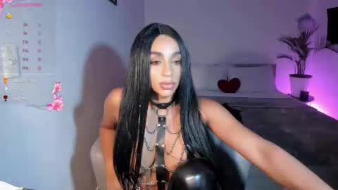 Destinne Mill online show from November 16, 3:12 am