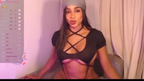 Destinne Mill online show from March 18, 11:35 am