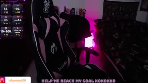 Snapshot of destroyall420 chatting on October 10, 11:26 pm Lola Bdsm and fries online show from October 10, 11:26 pm