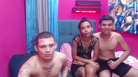 Snapshot of destroys_fuck chatting on February 14, 12:07 am sexy emma luccas and junior two monstercock sexy latin hot big ass fucked online show from February 14, 12:07 am