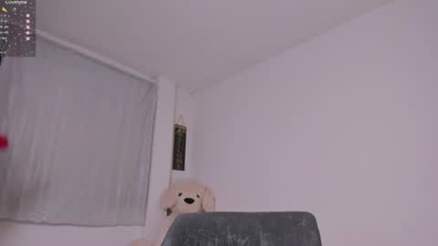 desty_y online show from July 3, 10:10 am