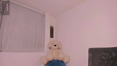 desty_y online show from July 11, 1:03 pm