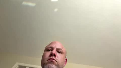 Snapshot of deviantcouple4u chatting on April 7, 7:25 pm deviant couple online show from April 7, 7:25 pm