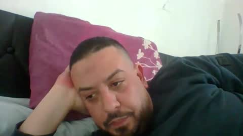 Snapshot of devil_angel66 chatting on February 23, 2:25 pm devil_angel66 online show from February 23, 2:25 pm