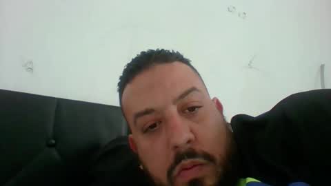 Snapshot of devil_angel66 chatting on May 6, 3:39 pm devil_angel66 online show from May 6, 3:39 pm