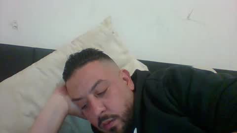 Snapshot of devil_angel66 chatting on May 17, 8:16 pm devil_angel66 online show from May 17, 8:16 pm