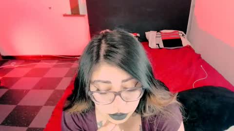  L I NA  online show from March 1, 4:37 am