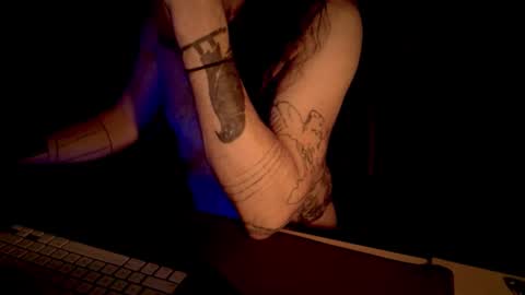 devillovesanything777 online show from November 23, 10:53 pm