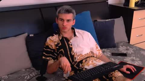 devin_ho online show from January 8, 10:34 pm