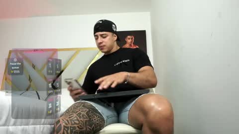 Snapshot of devin_hunter chatting on June 6, 6:45 pm Devin Hunter online show from June 6, 6:45 pm