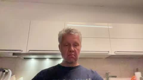 Snapshot of devon_nite chatting on July 13, 10:56 pm Devon online show from July 13, 10:56 pm