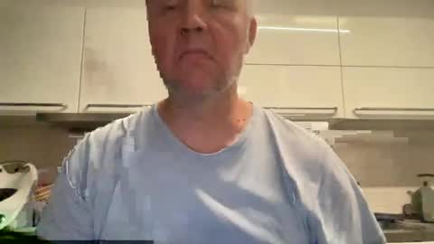 Snapshot of devon_nite chatting on August 5, 12:24 am Devon online show from August 5, 12:24 am