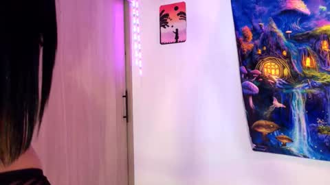 Snapshot of devours_fire chatting on November 7, 9:59 pm Sara 3 online show from November 7, 9:59 pm