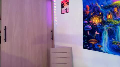 Snapshot of devours_fire chatting on November 20, 7:57 pm Sara 3 online show from November 20, 7:57 pm