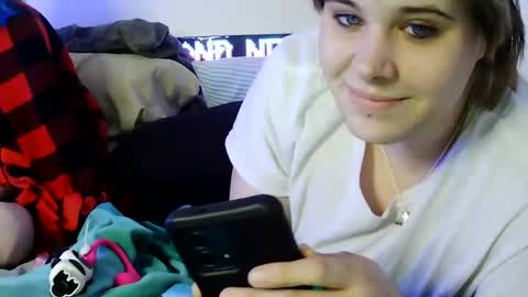 devykitten online show from April 7, 7:25 pm