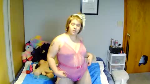 devykitten online show from April 18, 7:29 pm
