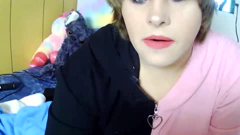 devykitten online show from April 19, 4:50 pm