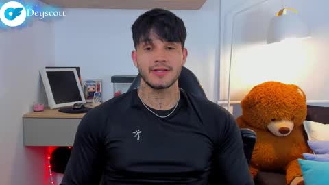 Snapshot of deymon_scott chatting on February 28, 10:39 pm JULIAN online show from February 28, 10:39 pm