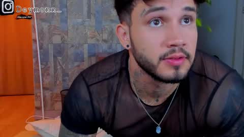 JULIAN online show from October 29, 11:06 pm