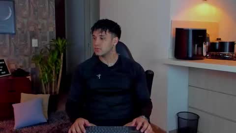 JULIAN online show from November 30, 12:14 am