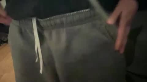 dforu333 online show from March 31, 9:59 pm