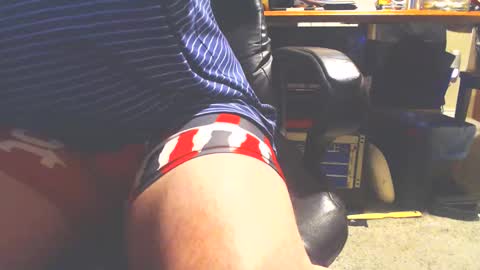 Snapshot of dfwgonewrong chatting on March 2, 2:03 am dfwgonewrong online show from March 2, 2:03 am