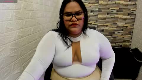 DHEVORA online show from November 13, 1:21 pm