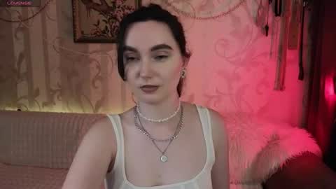 Snapshot of dia__diana chatting on August 6, 6:32 pm Diana Di Honey online show from August 6, 6:32 pm