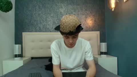   online show from September 13, 12:05 pm